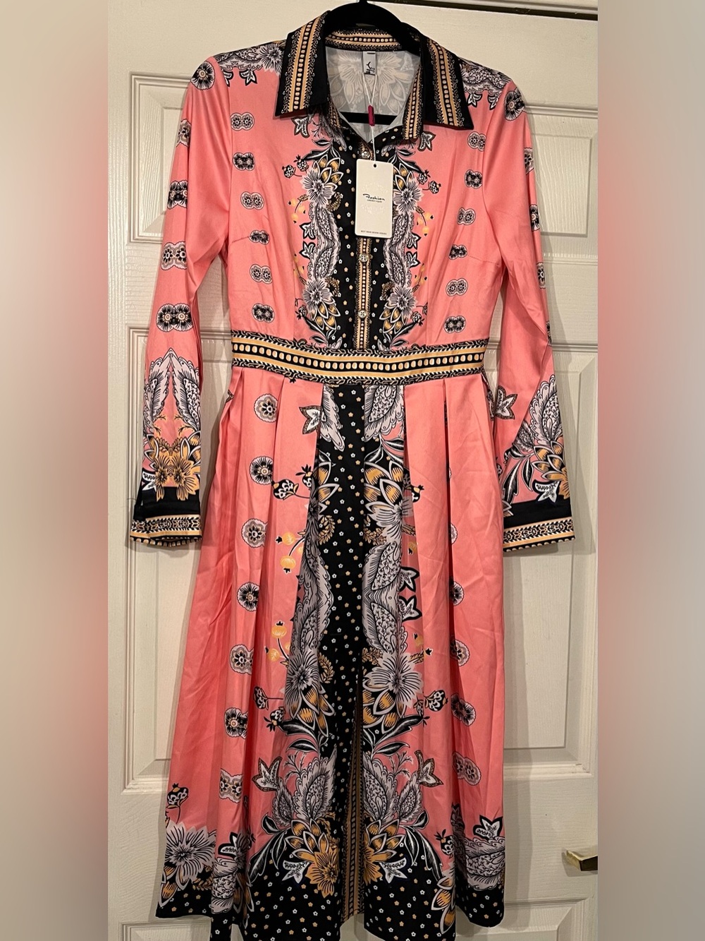 Coral Print Button-Front Midi Shirt Dress with Black Trim - Picture 2 of 4